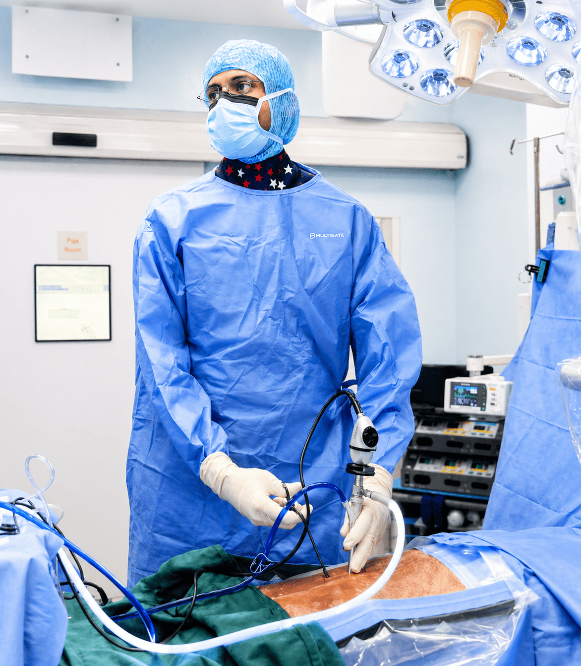 Dr Namith Rangaswamy performing Keyhole spine surgery